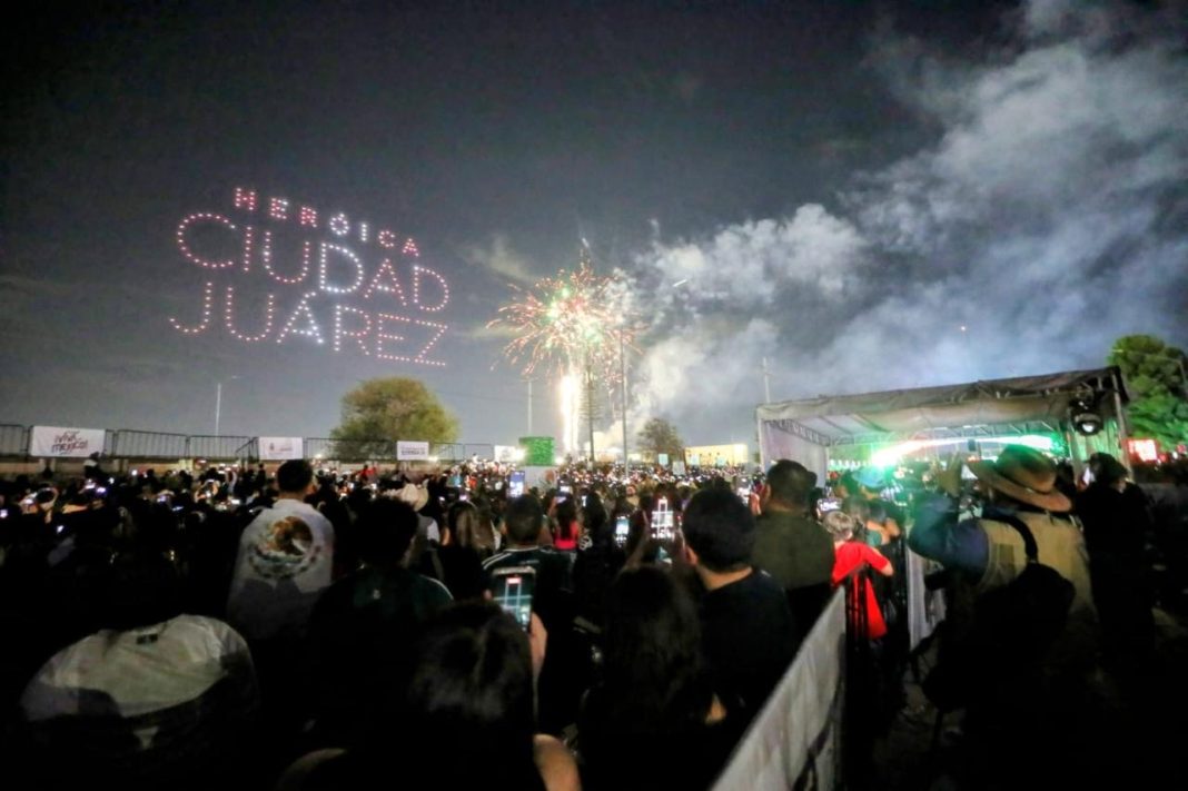 «¡Vivan los hermanos migrantes!» «¡Vivan los hermanos migrantes!»
